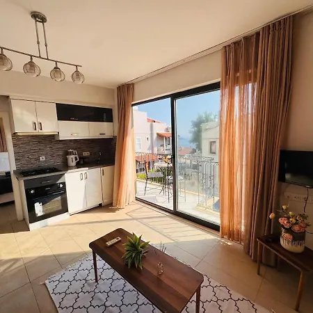 Kalkan 1 Bedroom Flat With Pool & Sea View